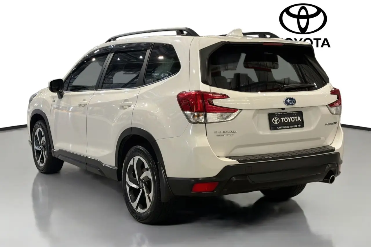 2023 Subaru Forester Gallery Image 6