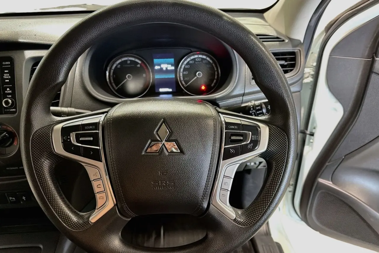 2020 Mitsubishi Triton Gallery Image 21