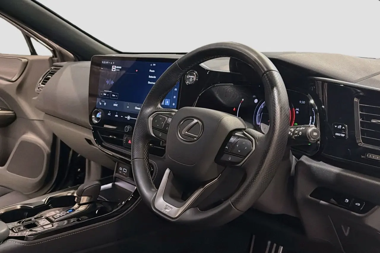 2025 Lexus NX Gallery Image 14