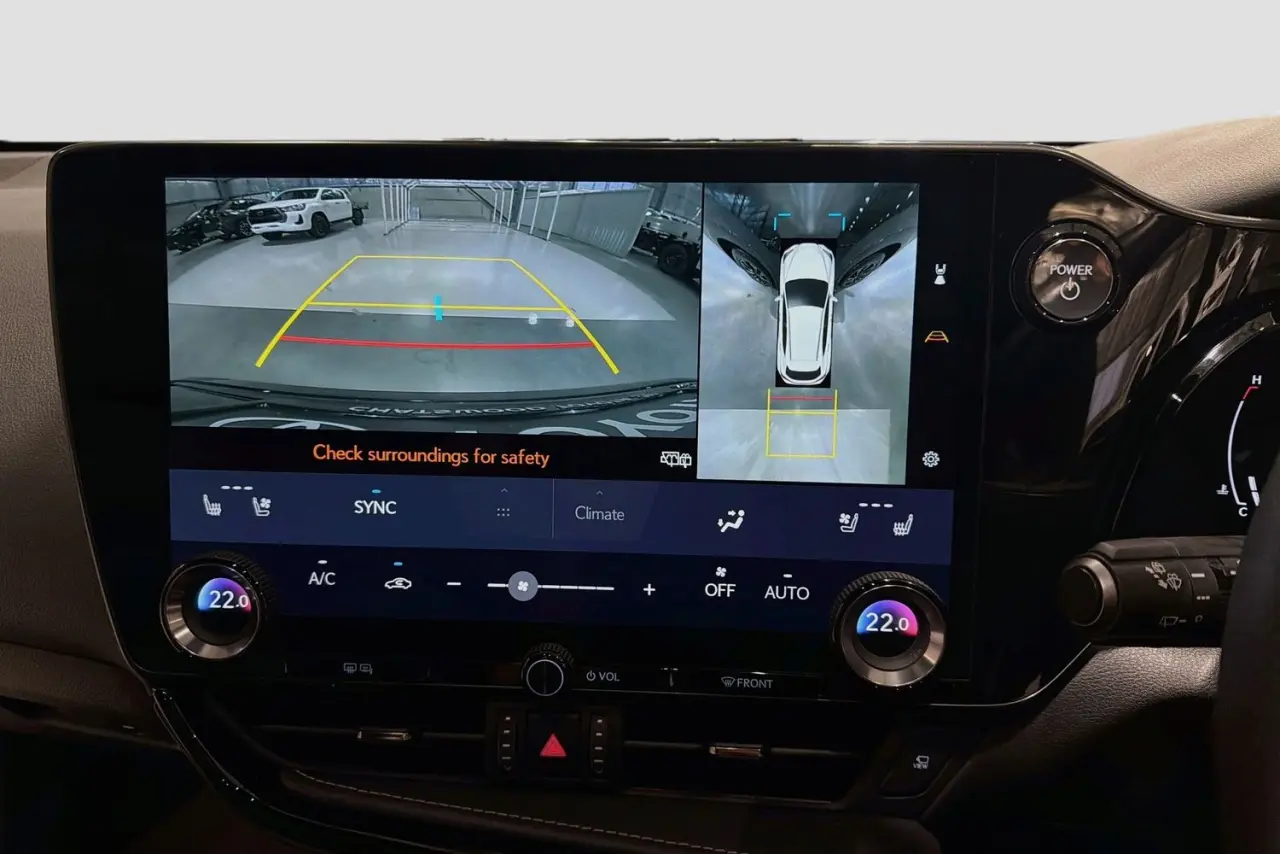 2025 Lexus NX Gallery Image 16
