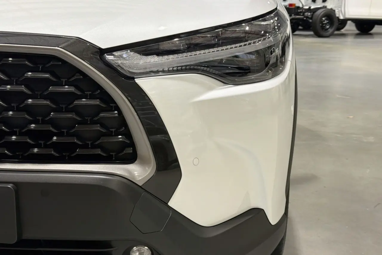 2023 Toyota Corolla Cross Gallery Image 3