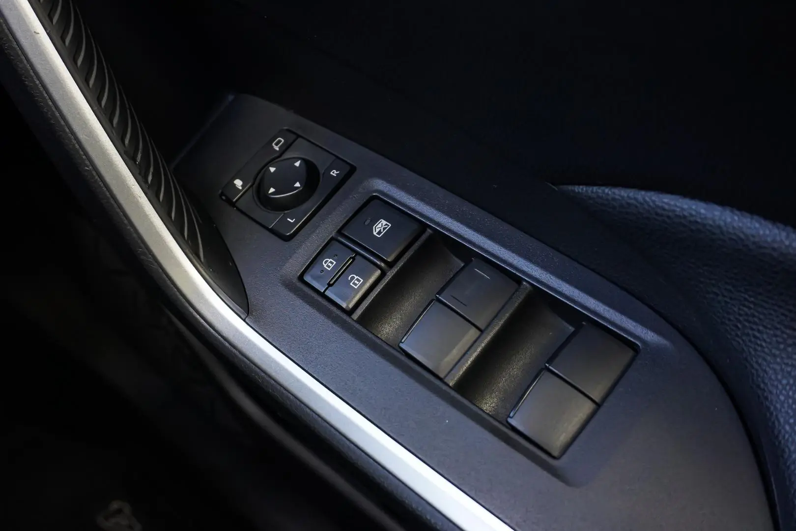 2024 Toyota RAV4 Gallery Image 22
