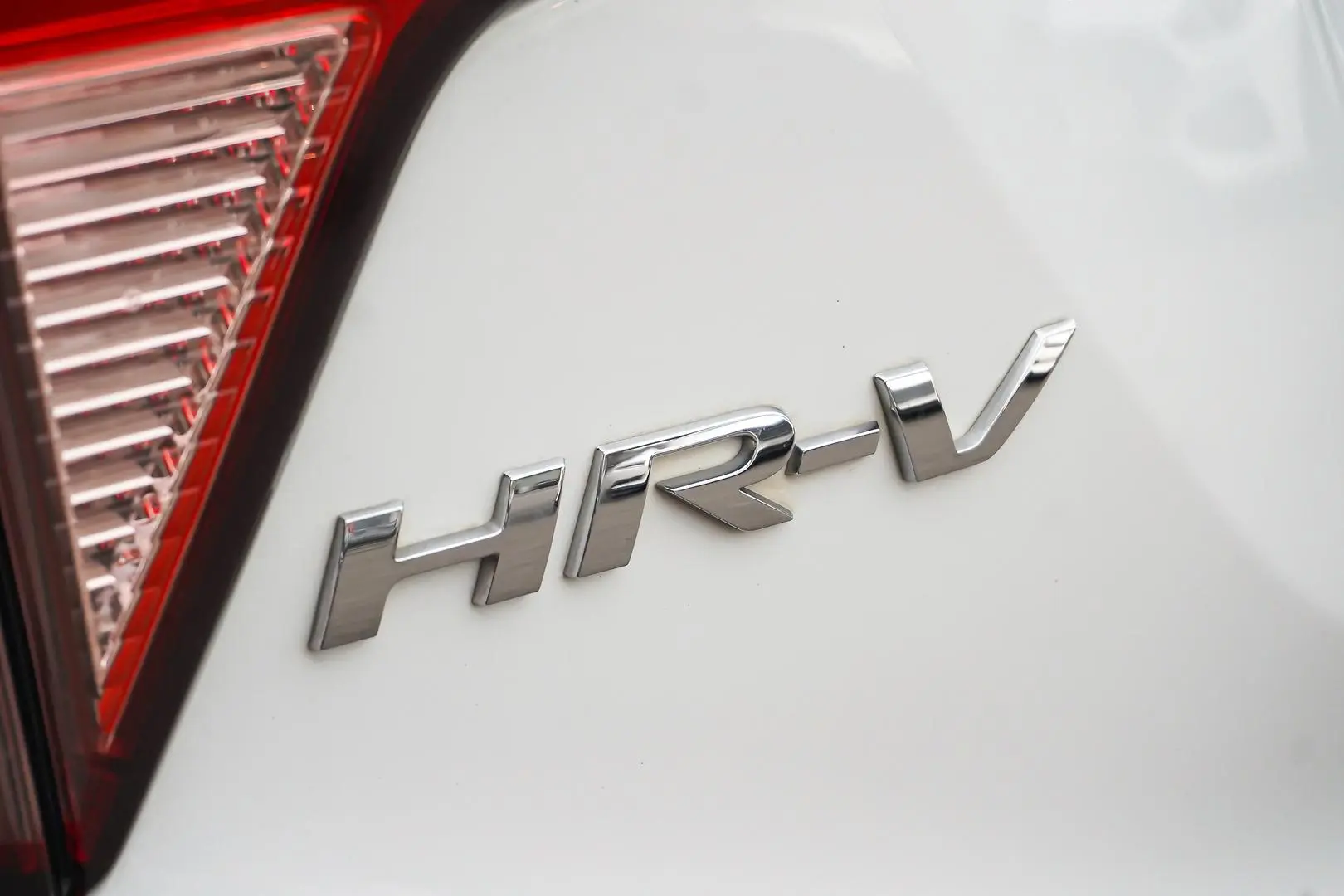 2017 Honda HR-V Gallery Image 15