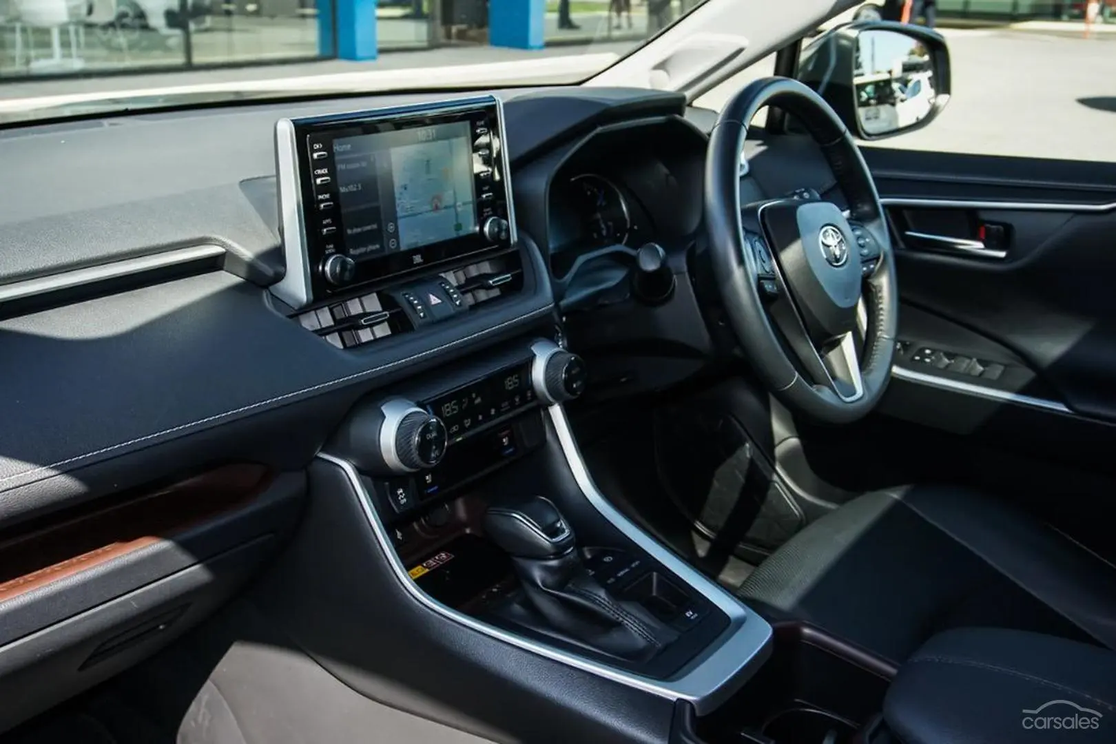 2019 Toyota RAV4 Image 10