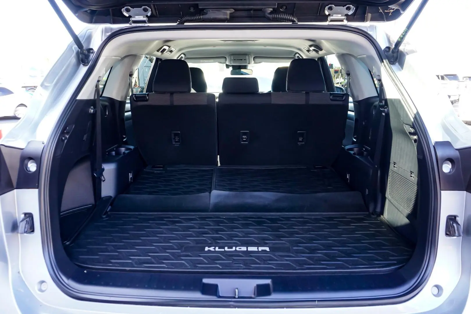 2021 Toyota Kluger Gallery Image 10