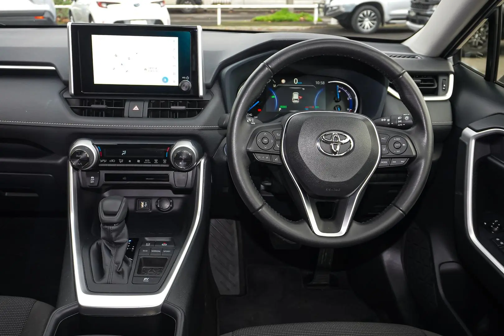 2025 Toyota RAV4 Gallery Image 9