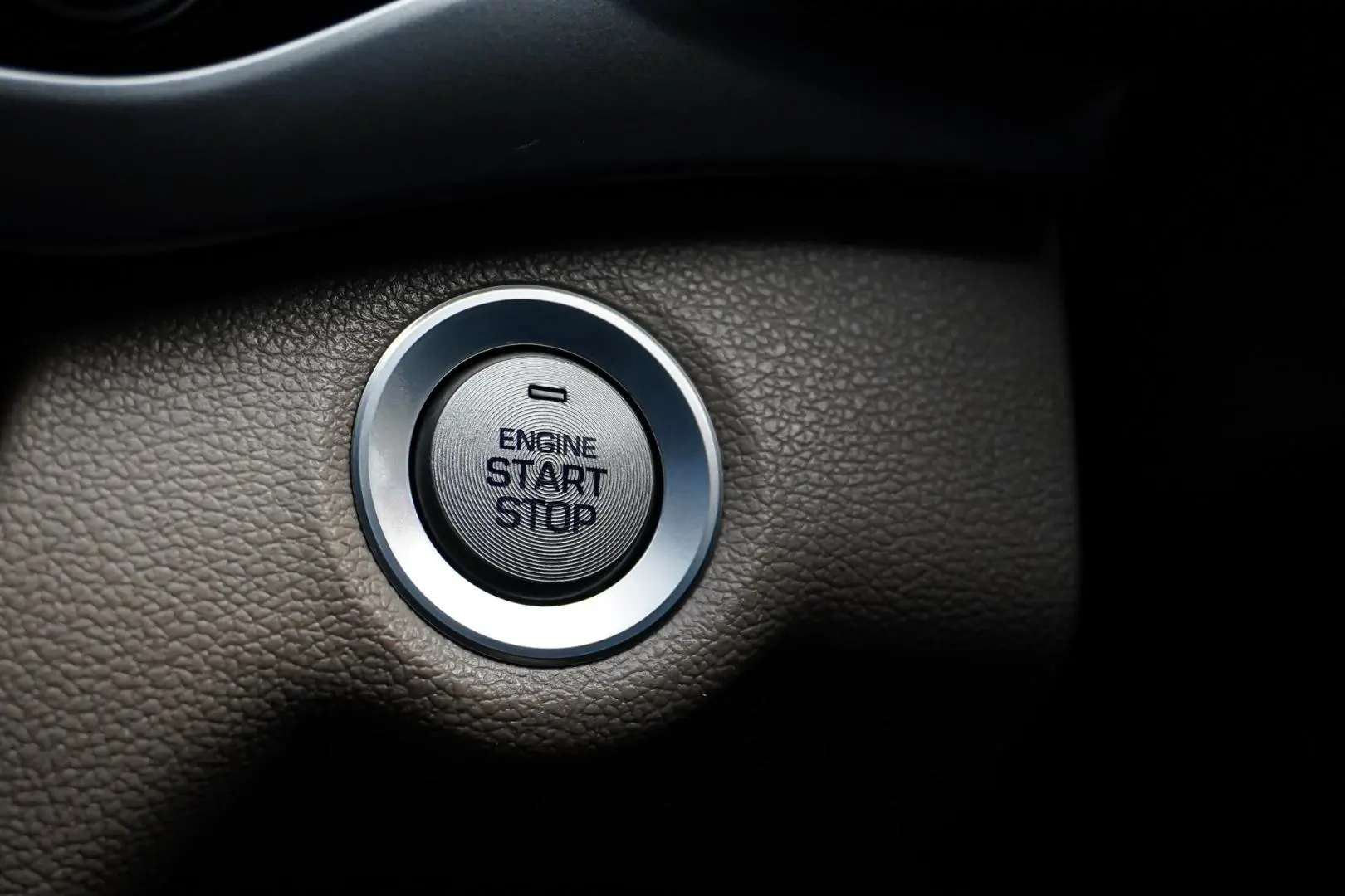 2018 Hyundai Elantra Gallery Image 23