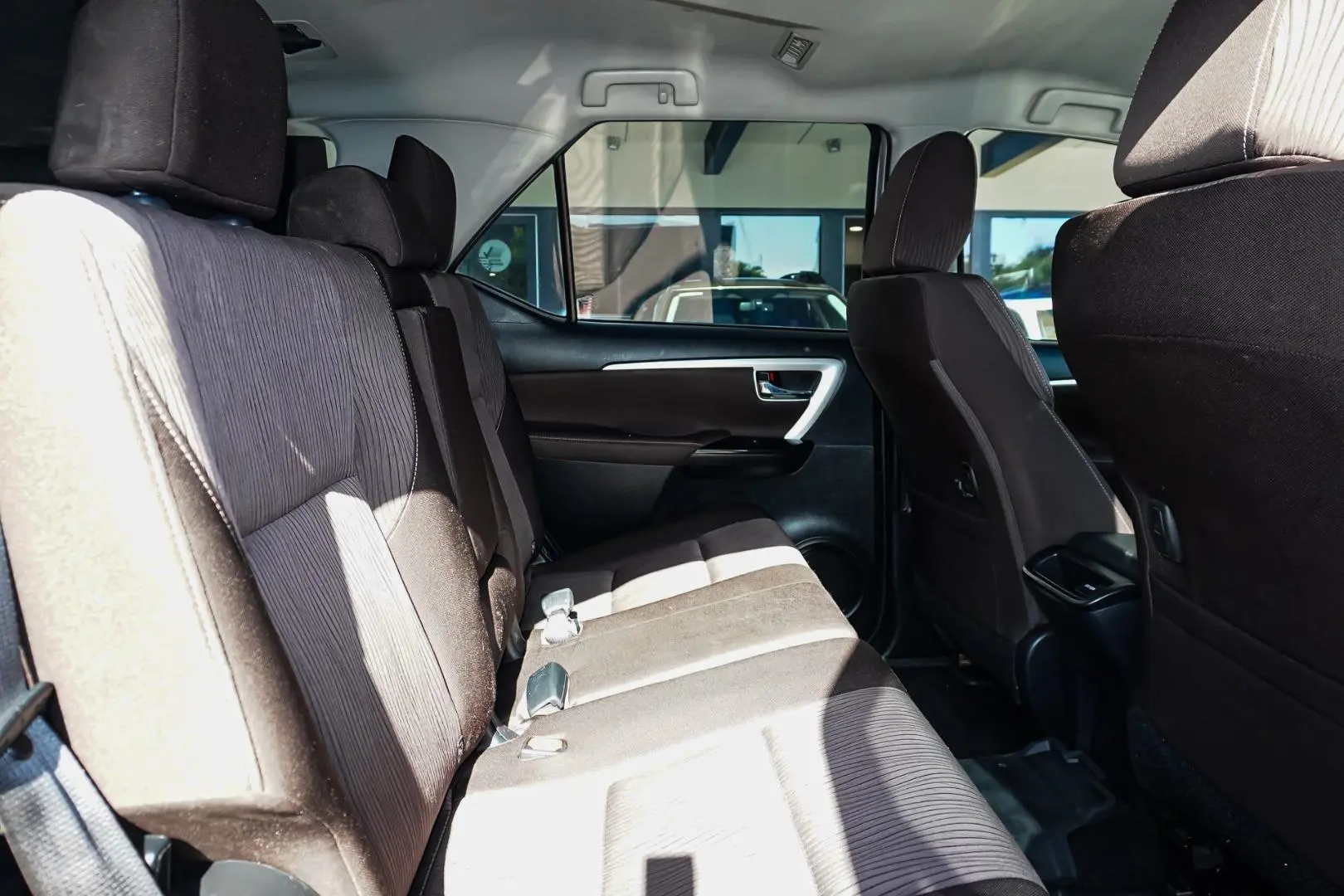 2016 Toyota Fortuner Gallery Image 7