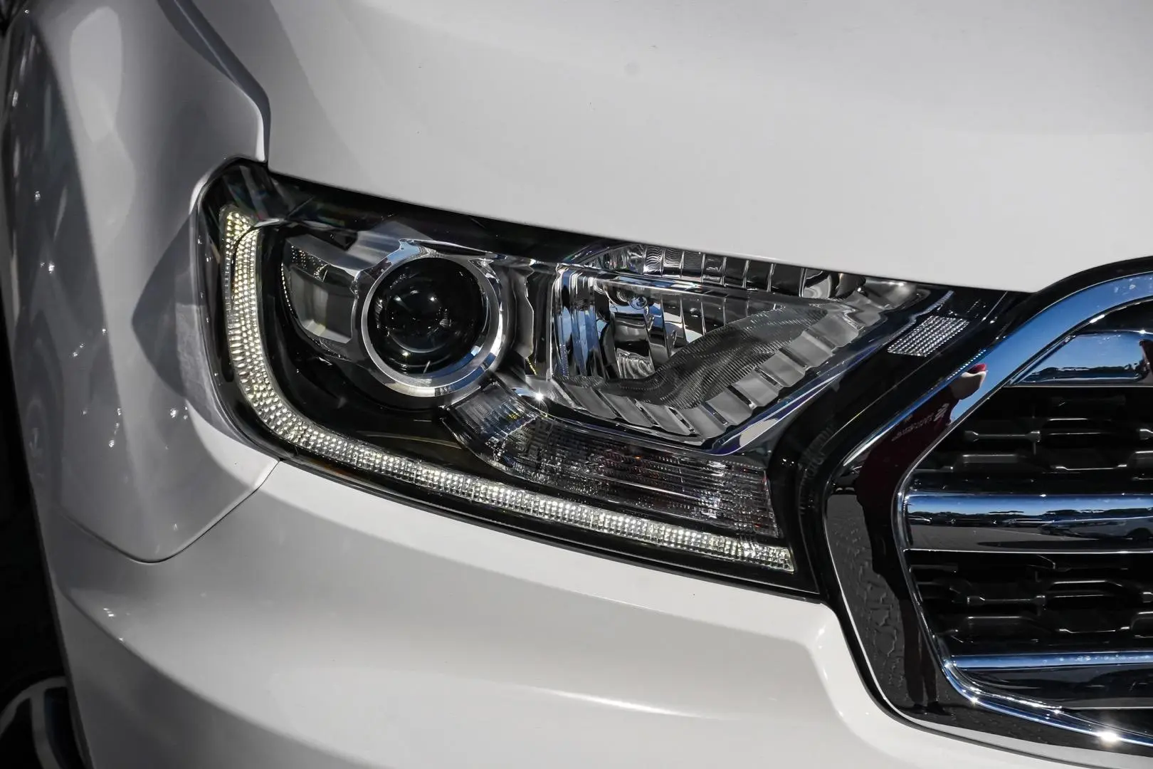 2019 Ford Everest Gallery Image 12