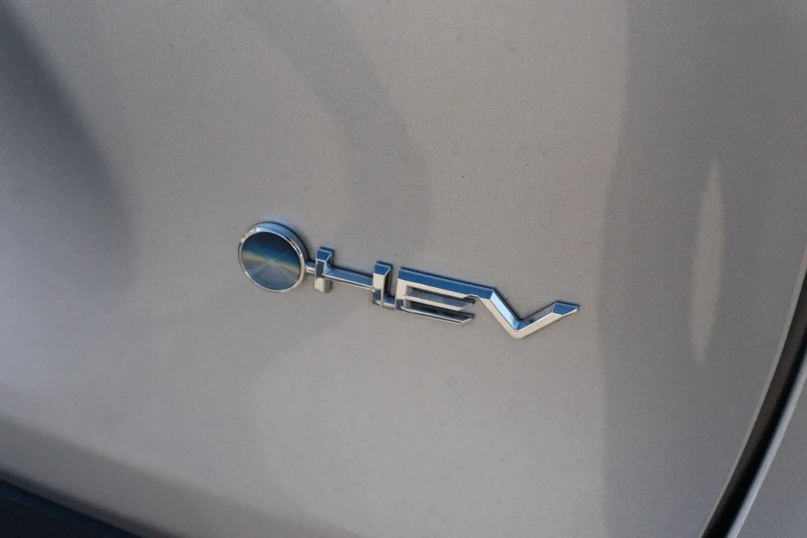 2025 Toyota RAV4 Gallery Image 14