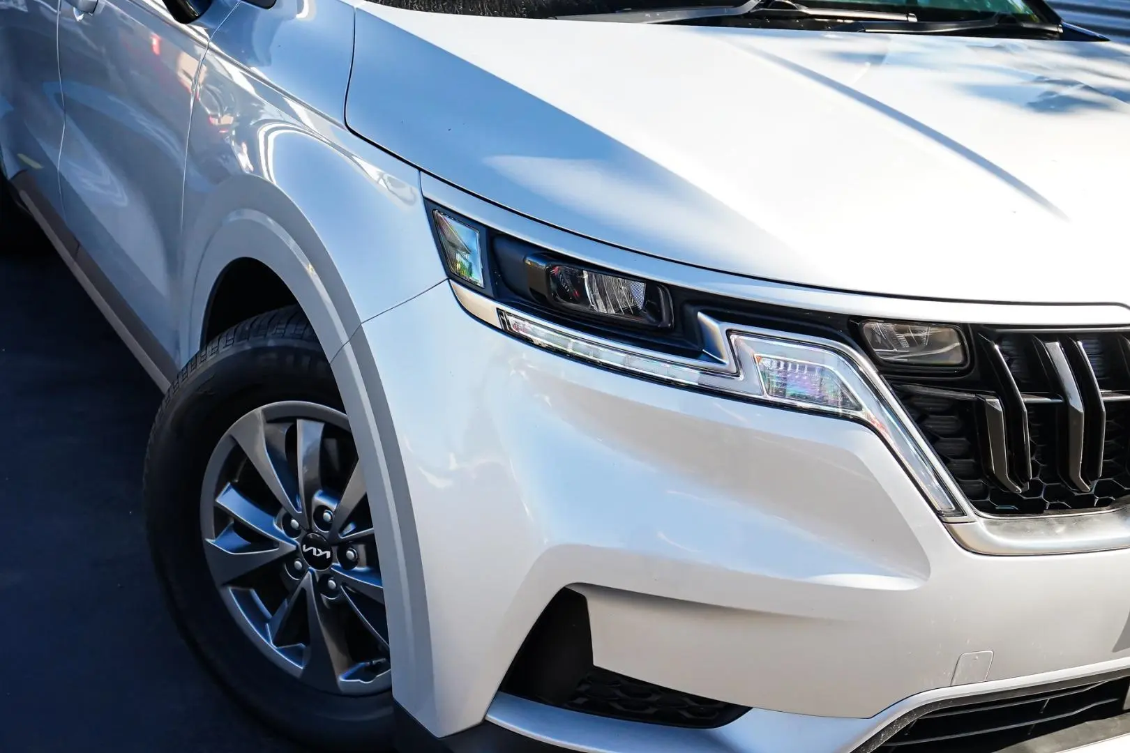 2022 Kia Carnival Gallery Image 12