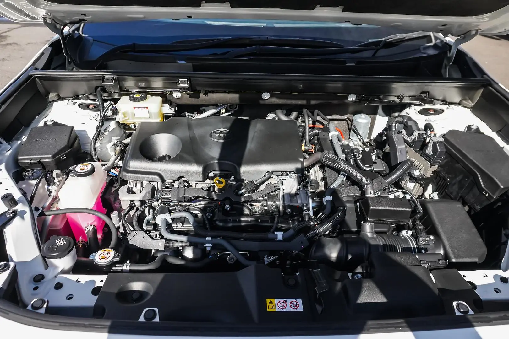 2020 Toyota RAV4 Gallery Image 26