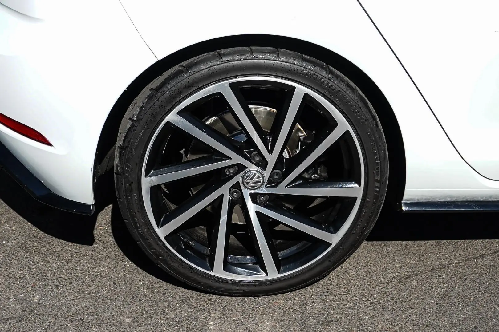 2018 Volkswagen Golf Gallery Image 17