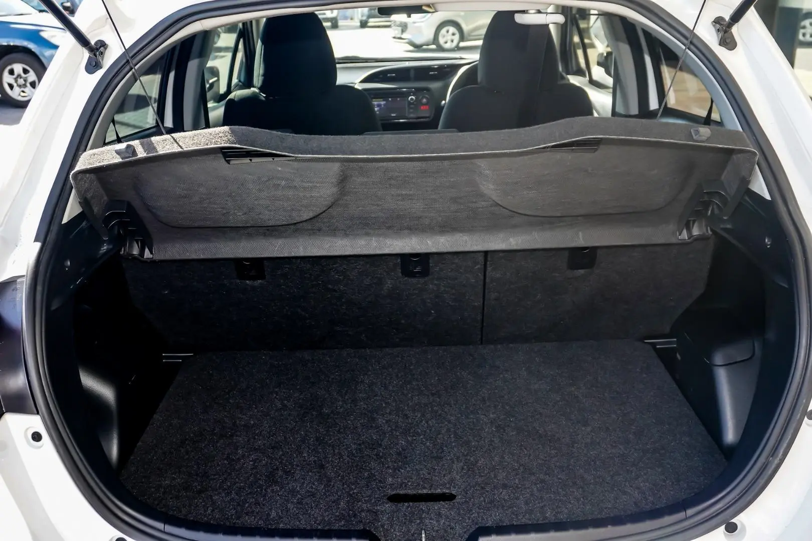 2019 Toyota Yaris Gallery Image 10