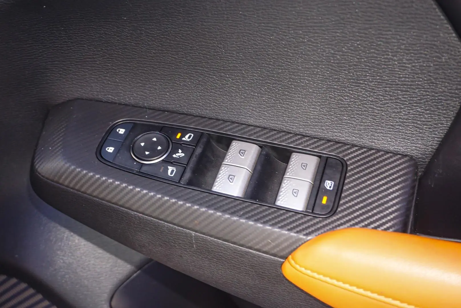 2022 Mitsubishi Outlander Gallery Image 18