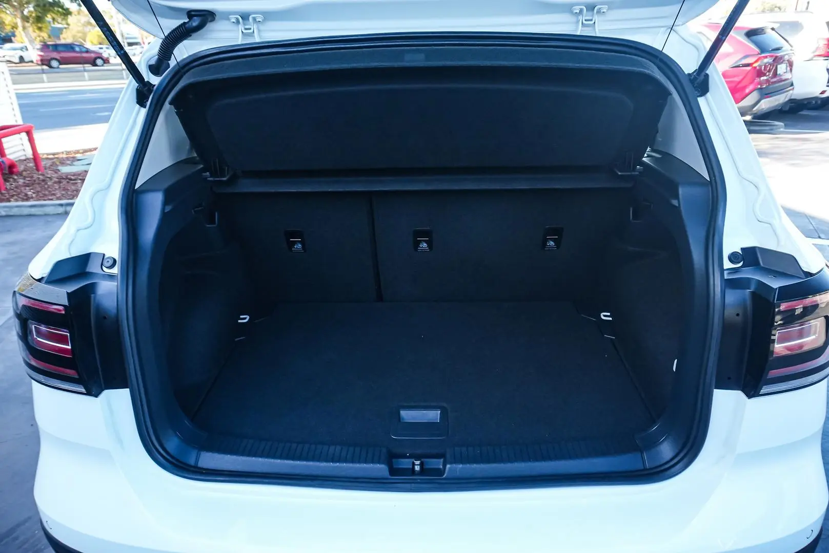 2023 Volkswagen T-Cross Gallery Image 10
