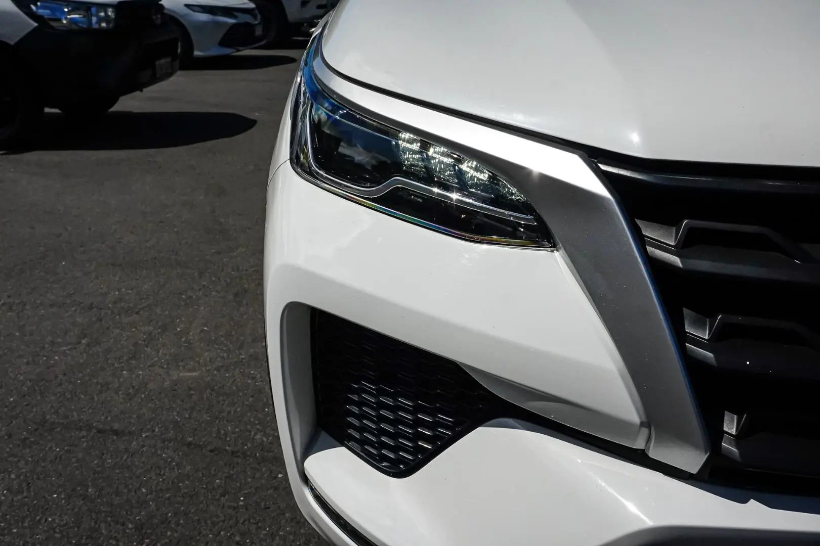 2022 Toyota Fortuner Gallery Image 12