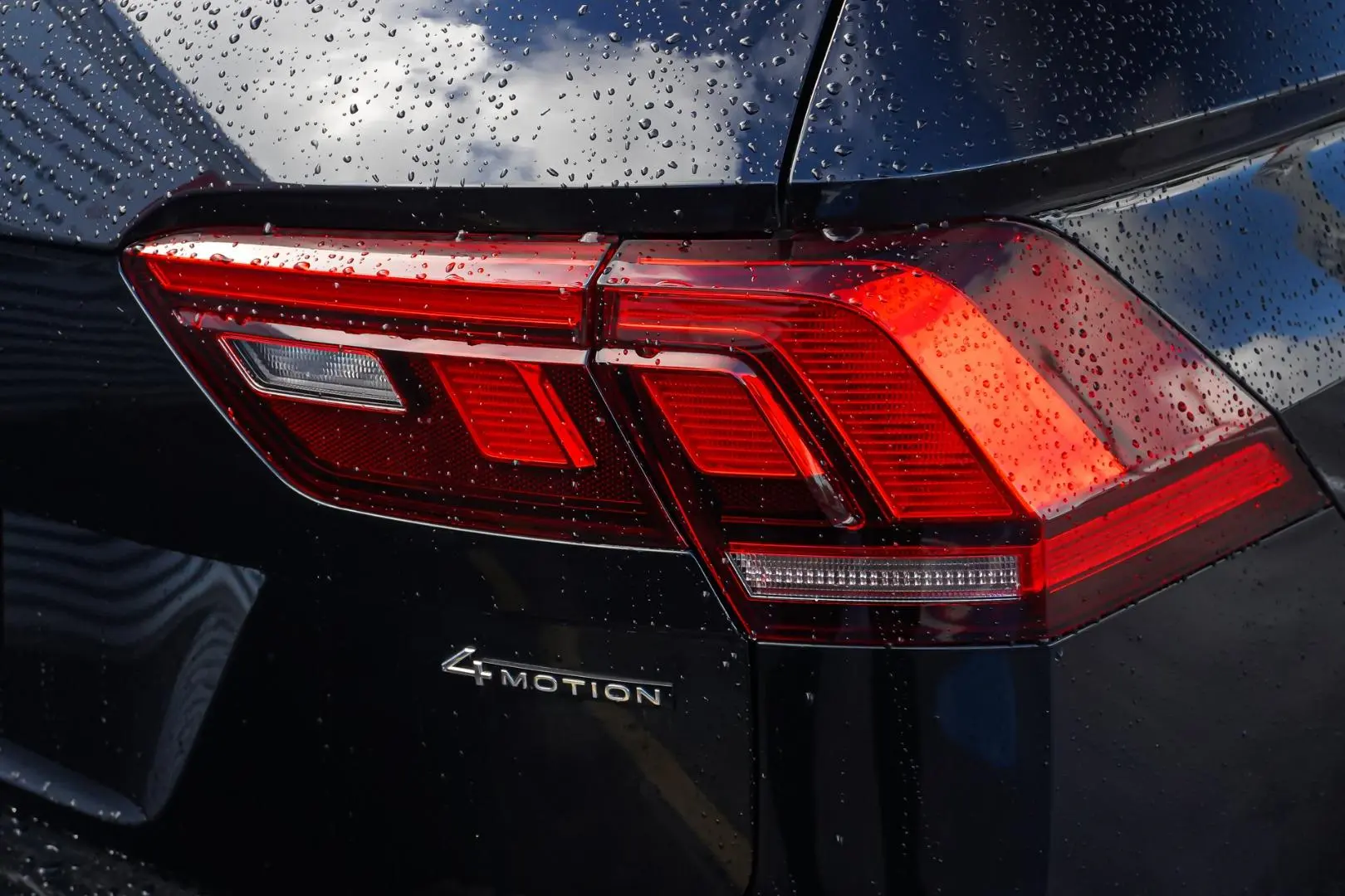2022 Volkswagen Tiguan Gallery Image 15