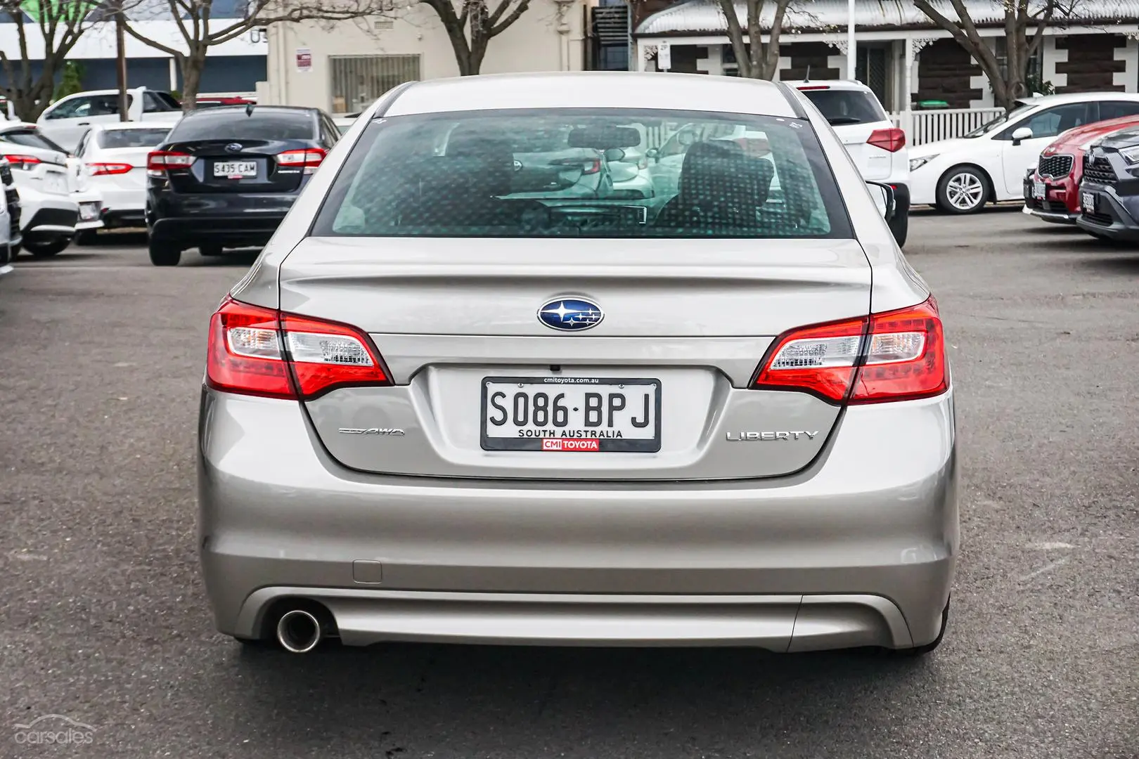 2017 Subaru Liberty Image 6