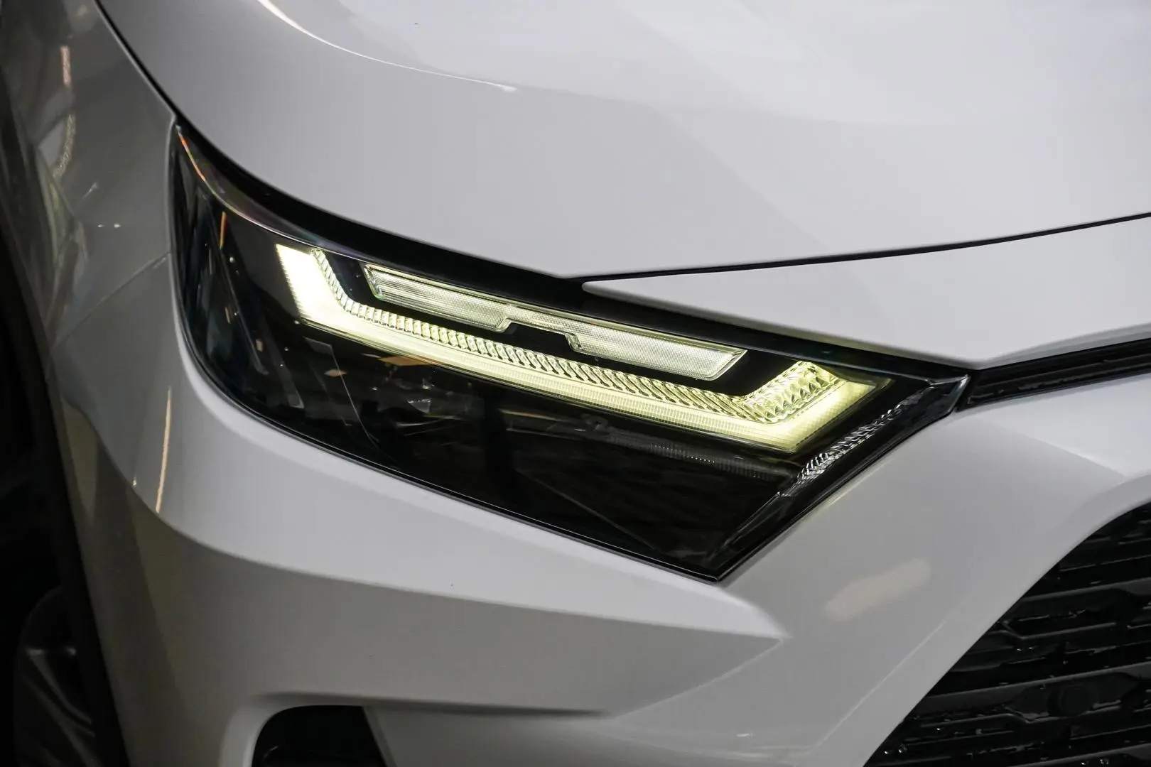 2022 Toyota RAV4 Gallery Image 12