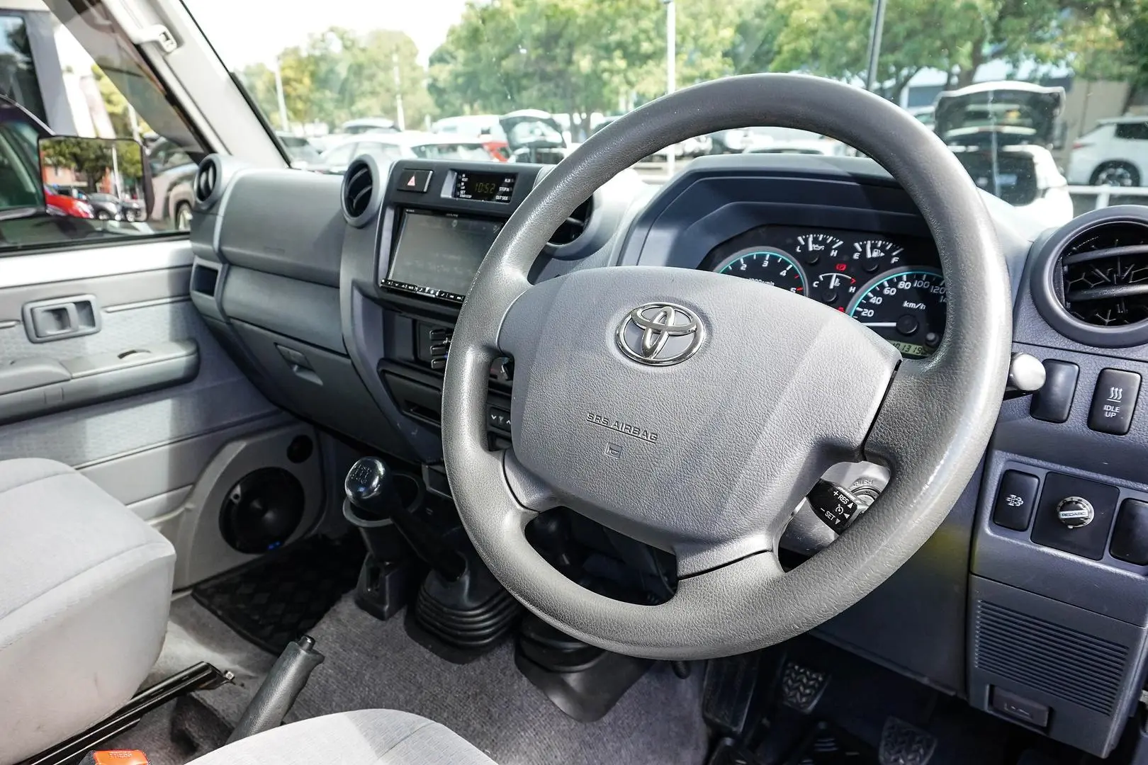 2017 Toyota Landcruiser Gallery Image 6