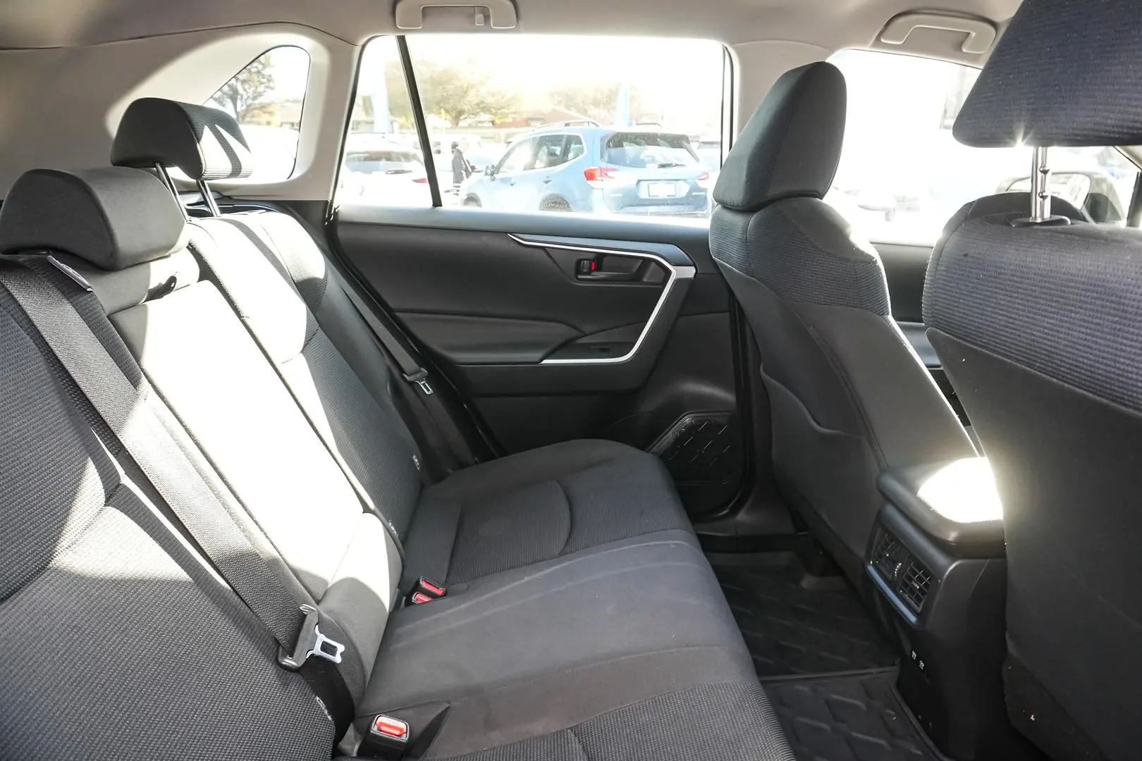 2022 Toyota RAV4 Gallery Image 15