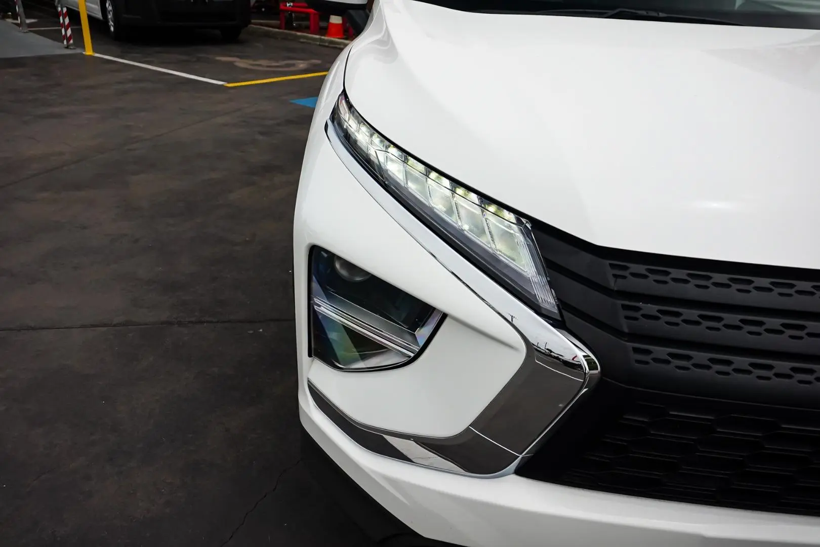 2023 Mitsubishi Eclipse Cross Gallery Image 13