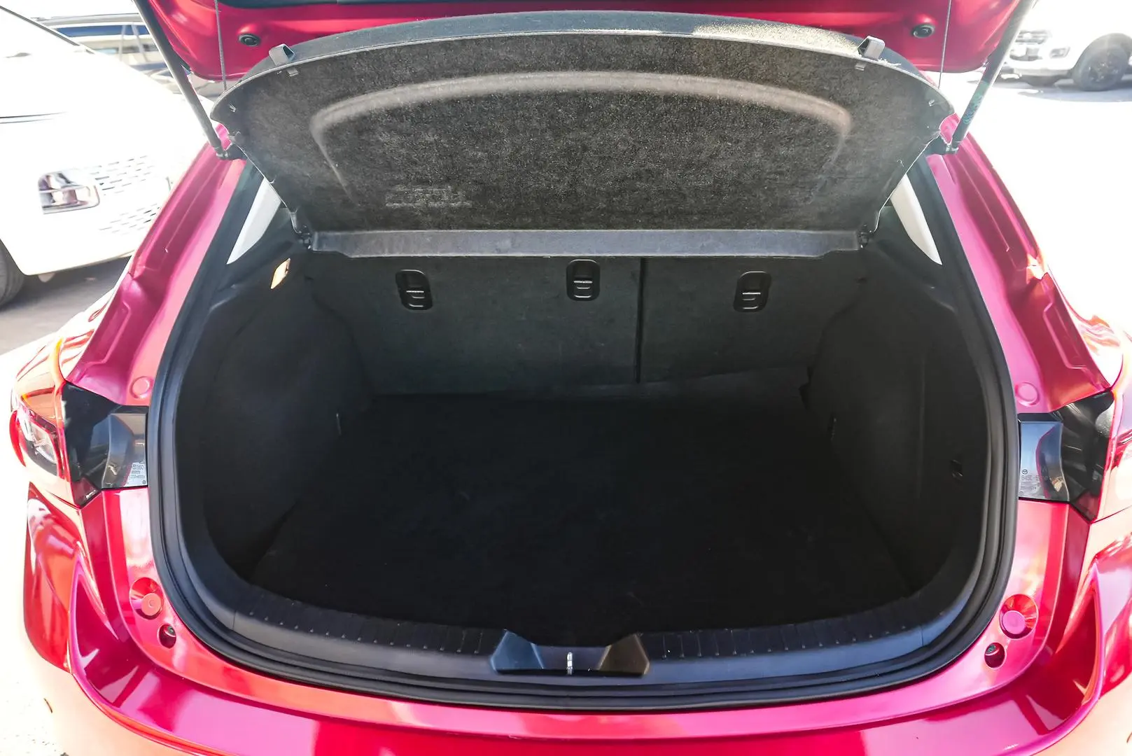 2016 Mazda 3 Gallery Image 10