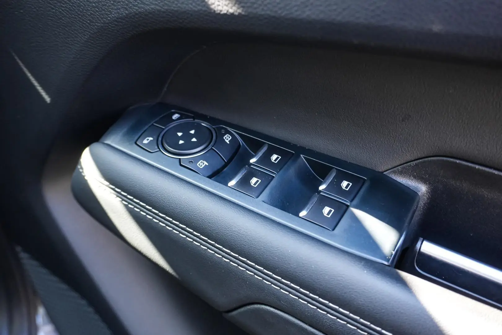 2023 Volkswagen Amarok Gallery Image 17