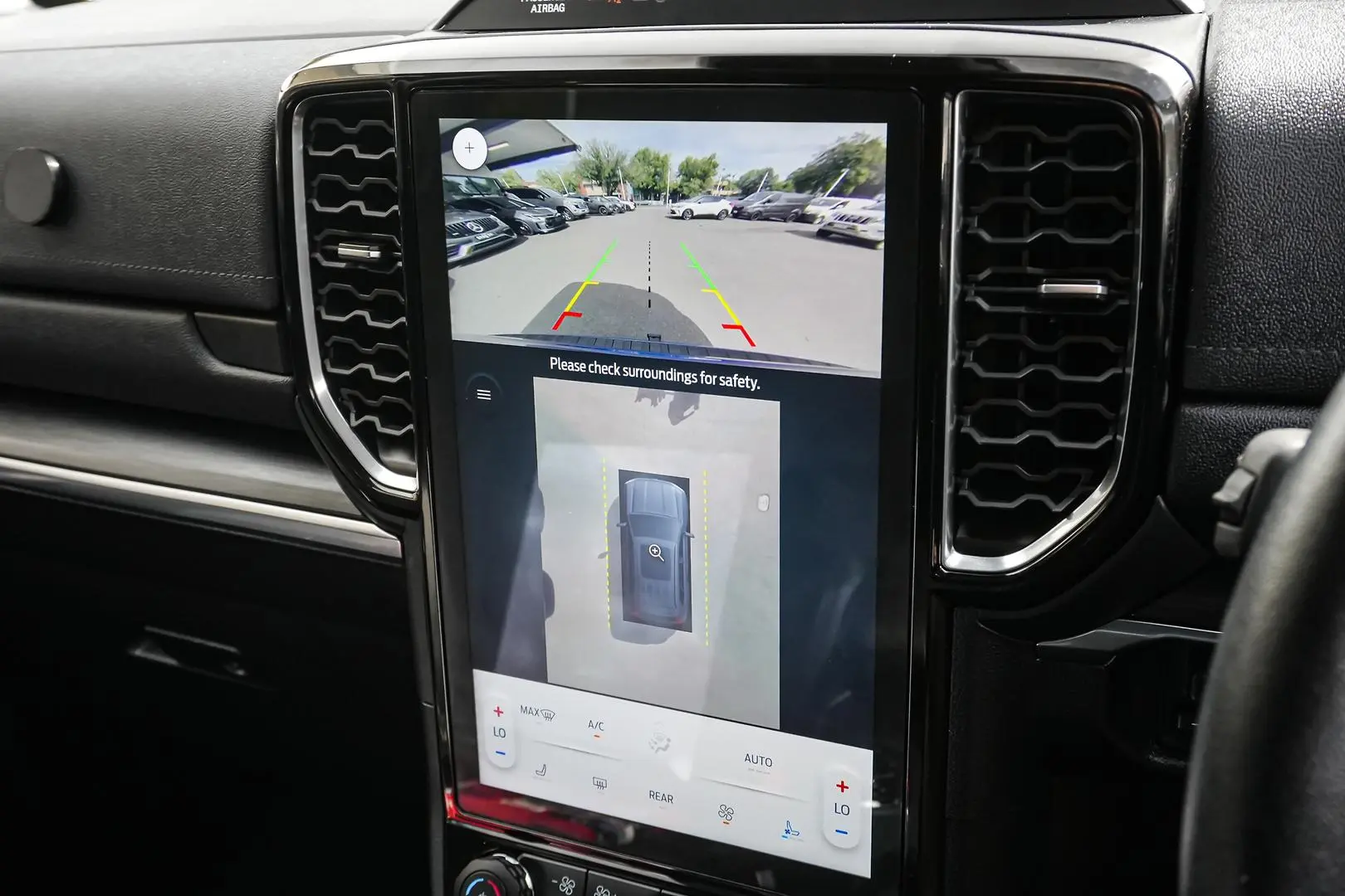 2023 Ford Everest Gallery Image 23