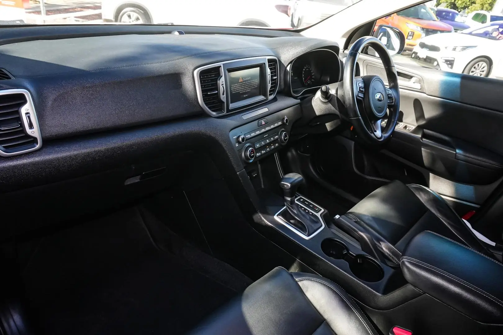 2016 Kia Sportage Gallery Image 10