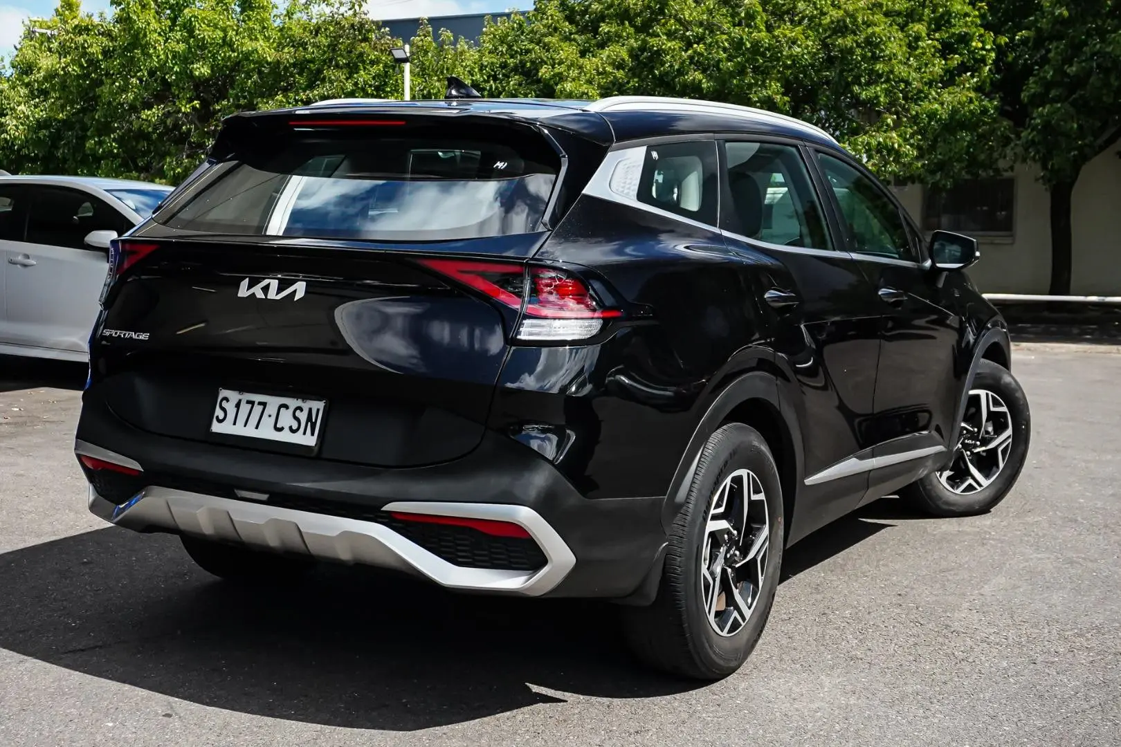 2022 Kia Sportage Gallery Image 3