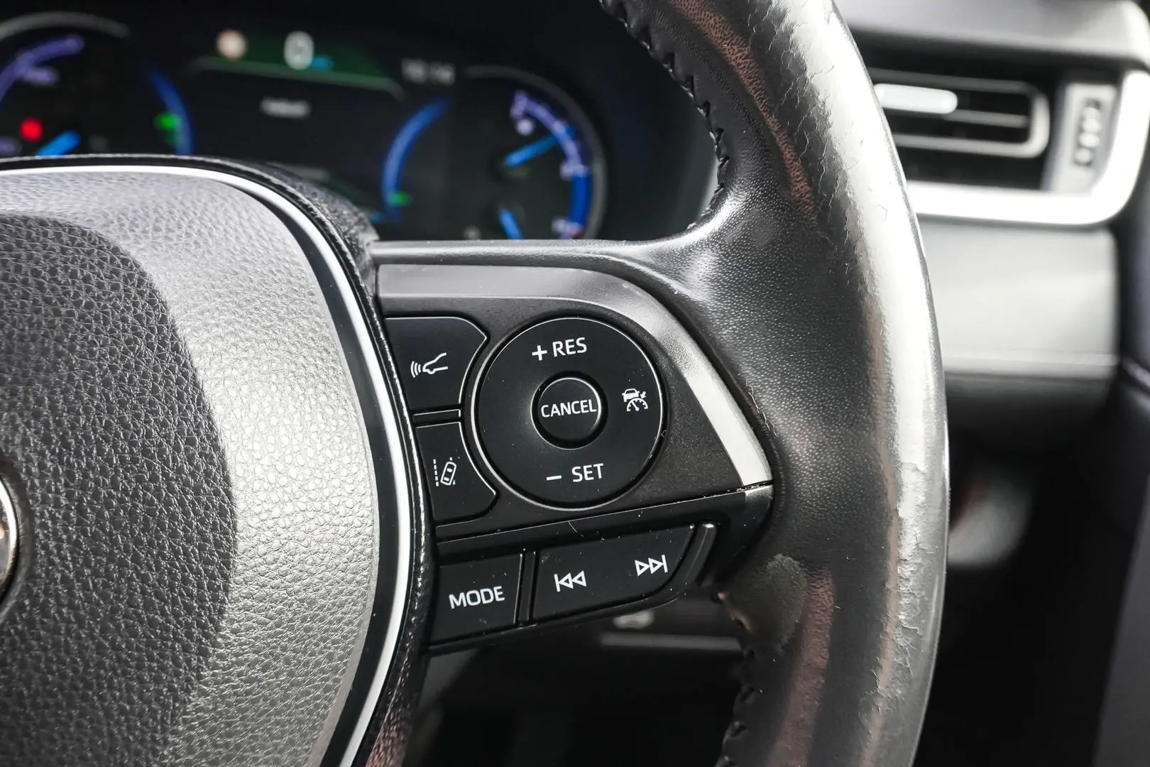 2020 Toyota RAV4 Gallery Image 22