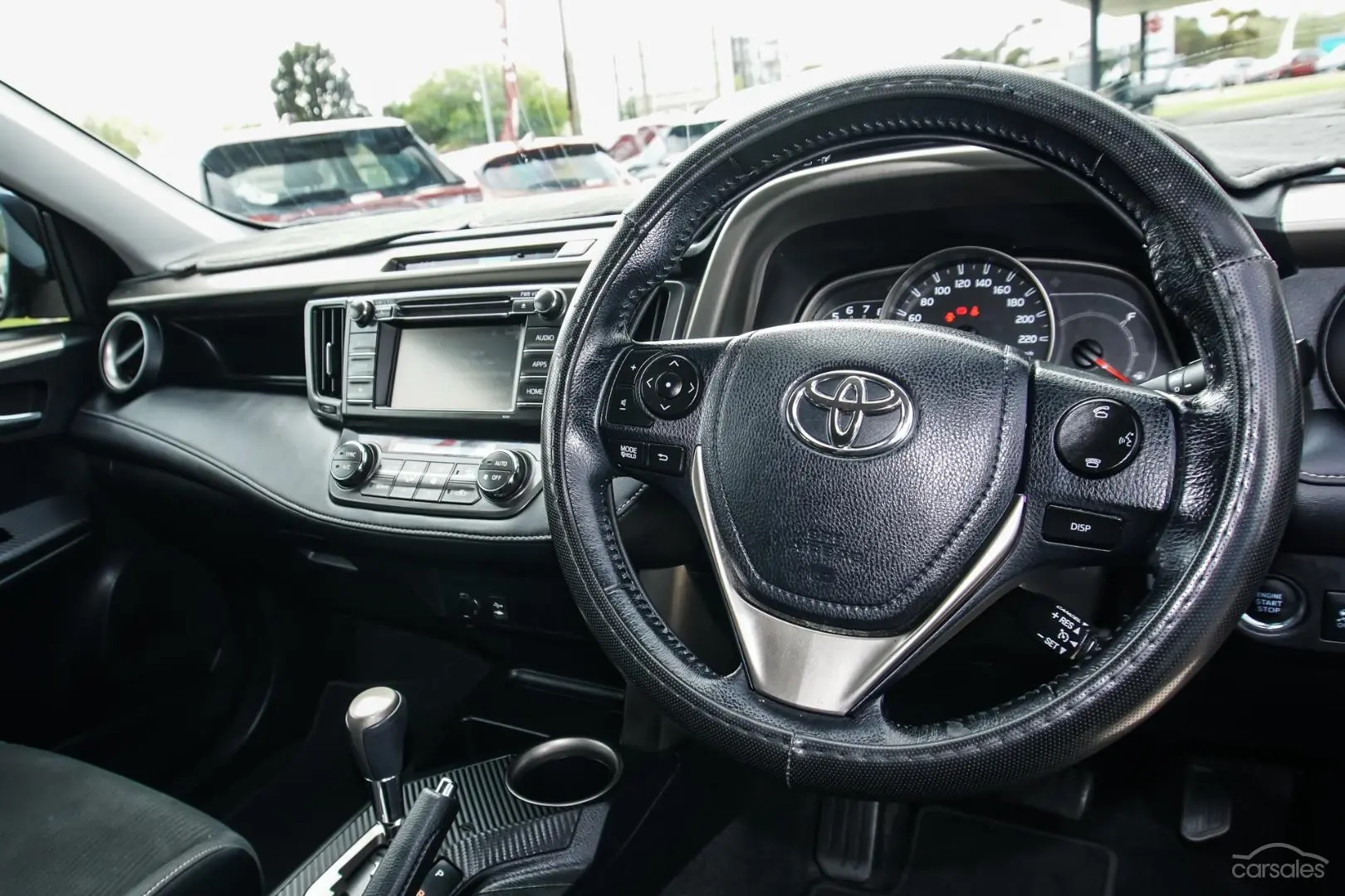 2015 Toyota RAV4 Image 6