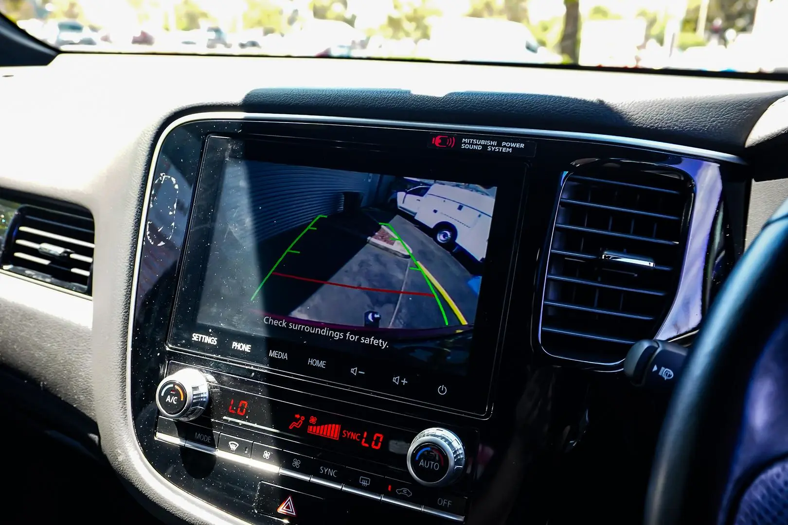 2021 Mitsubishi Outlander Gallery Image 29