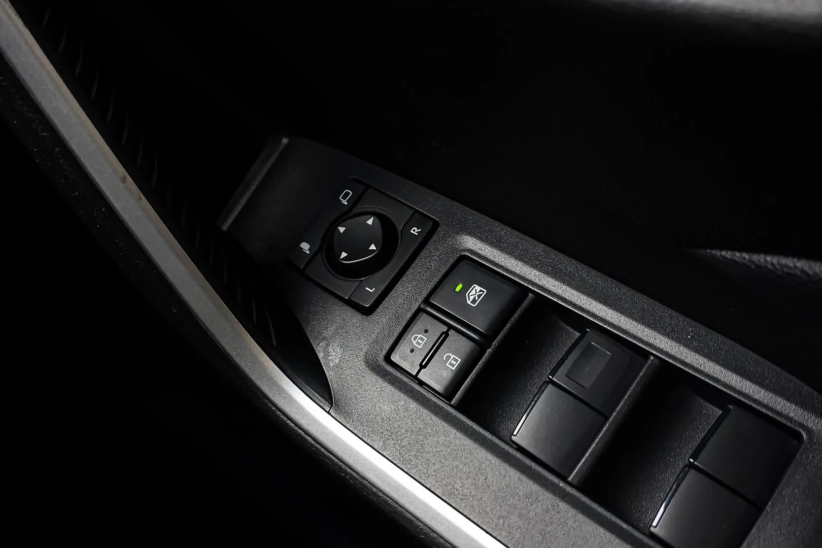 2020 Toyota RAV4 Gallery Image 22