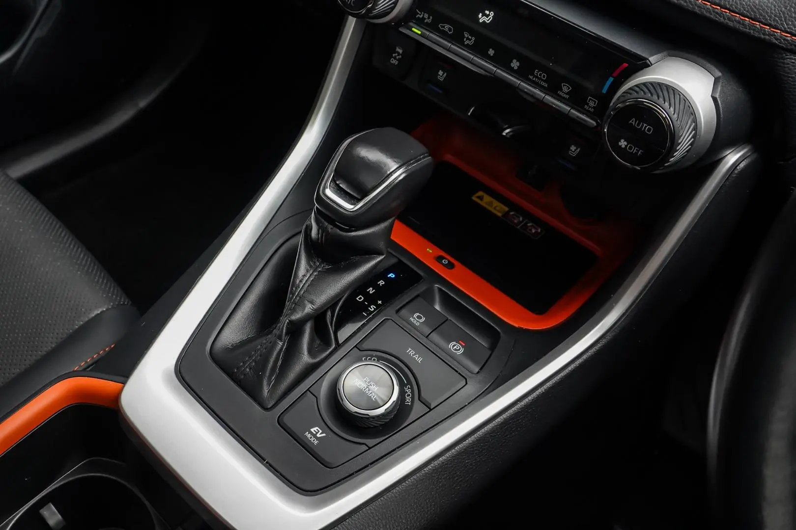 2022 Toyota RAV4 Gallery Image 19