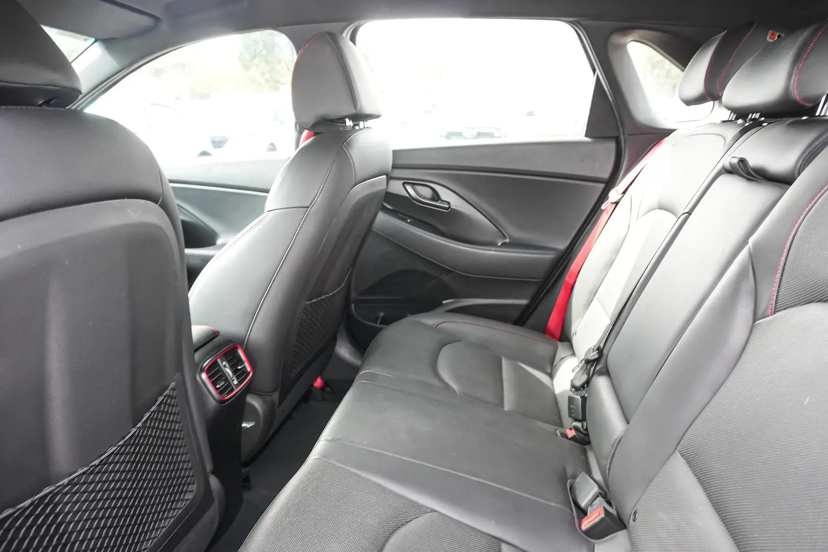 2019 Hyundai i30 Gallery Image 13