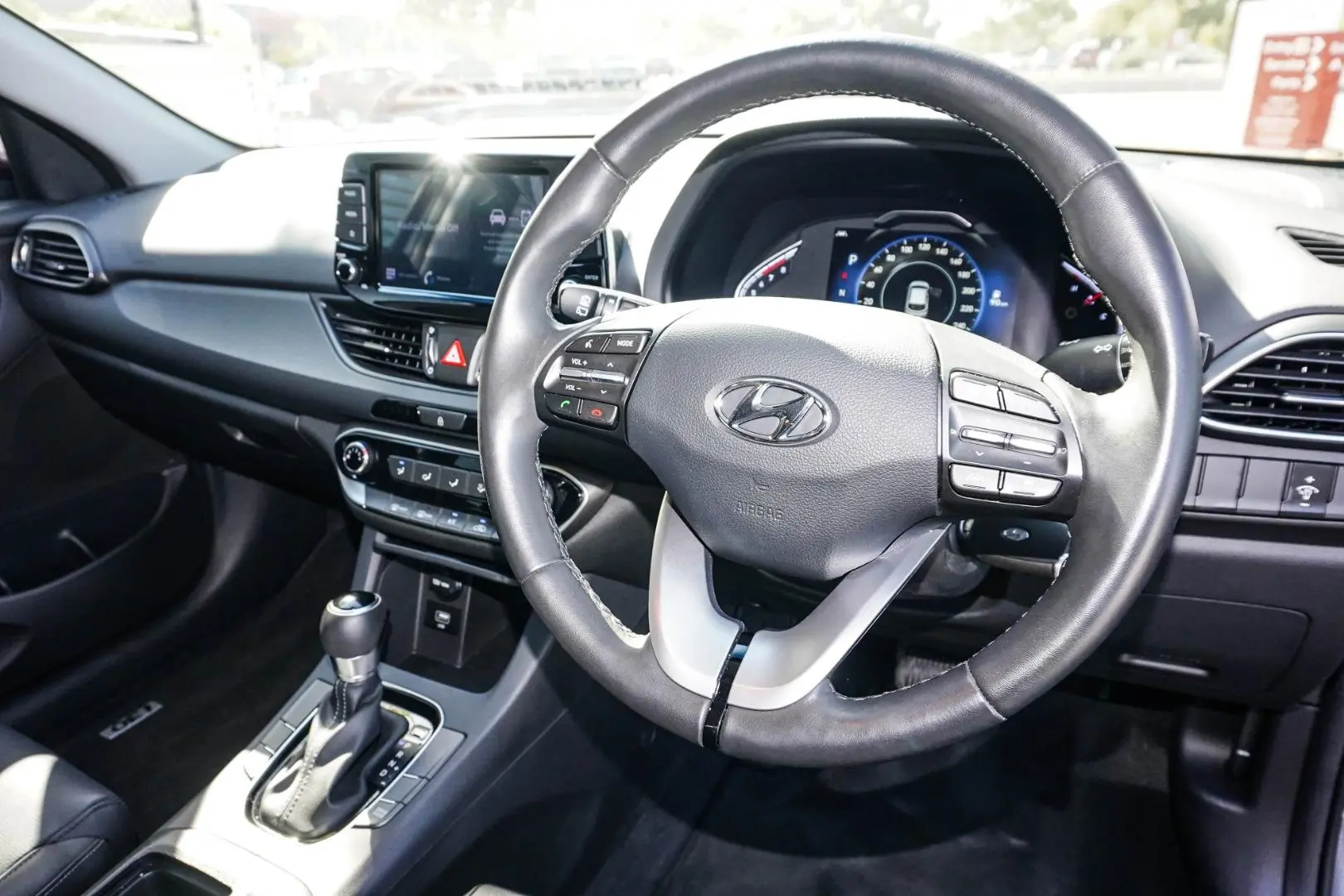 2022 Hyundai i30 Gallery Image 7