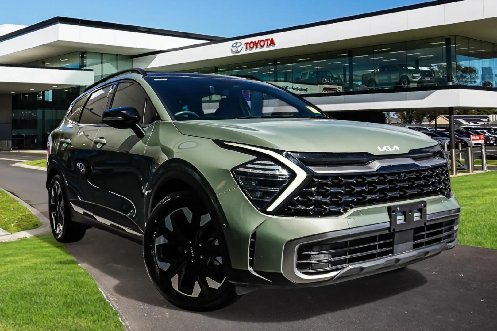 2023 Kia Sportage Gallery Image 1