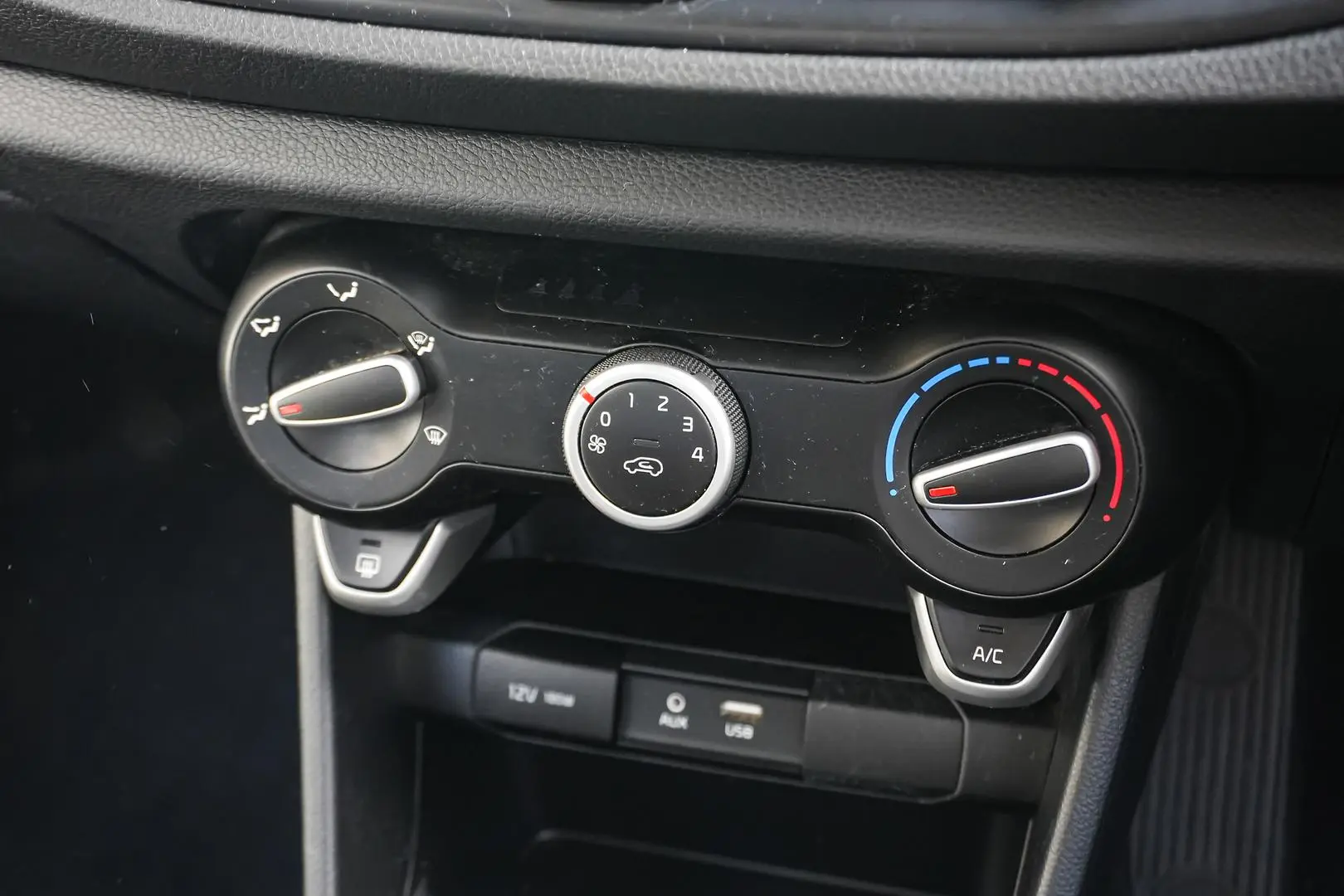 2017 Kia Picanto Gallery Image 21