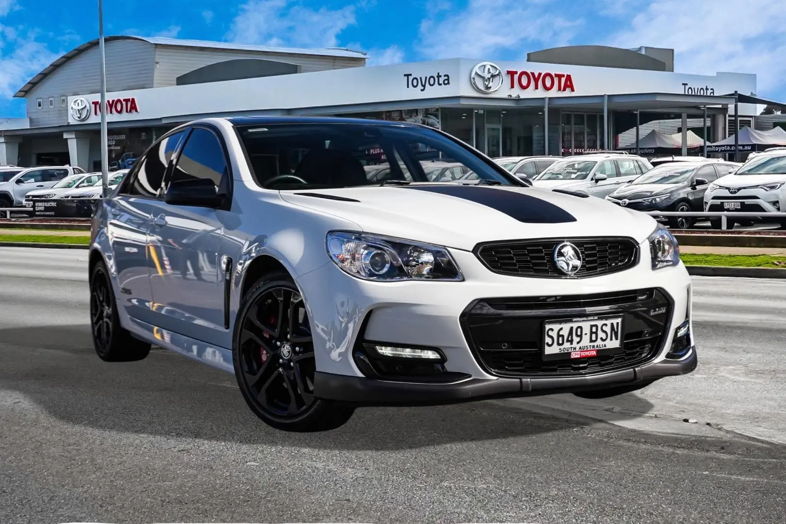2017 Holden Commodore Gallery Image 1
