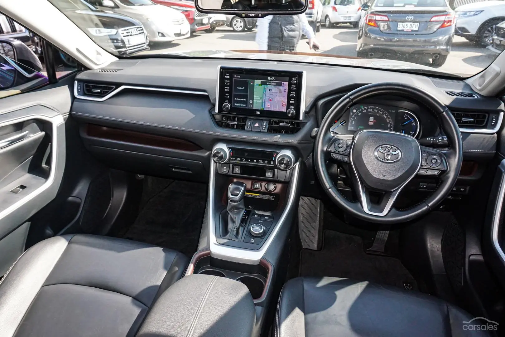 2019 Toyota RAV4 Image 9