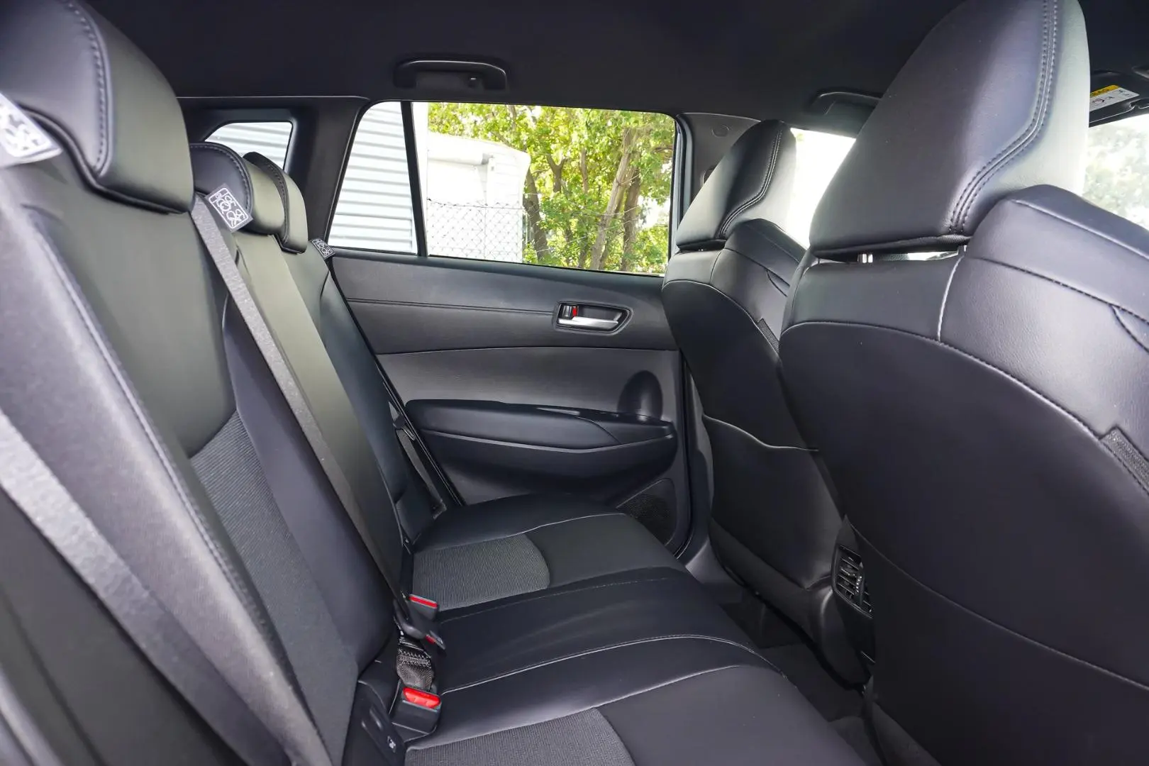 2025 Toyota Corolla Cross Gallery Image 7