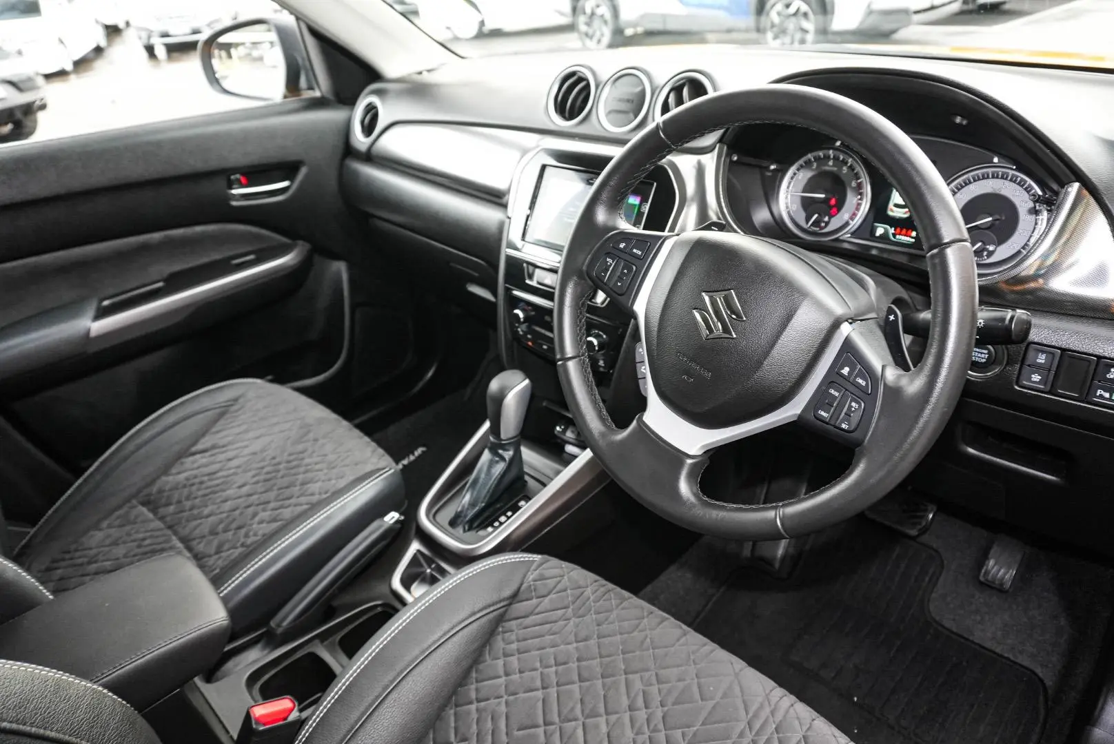 2023 Suzuki Vitara Gallery Image 7