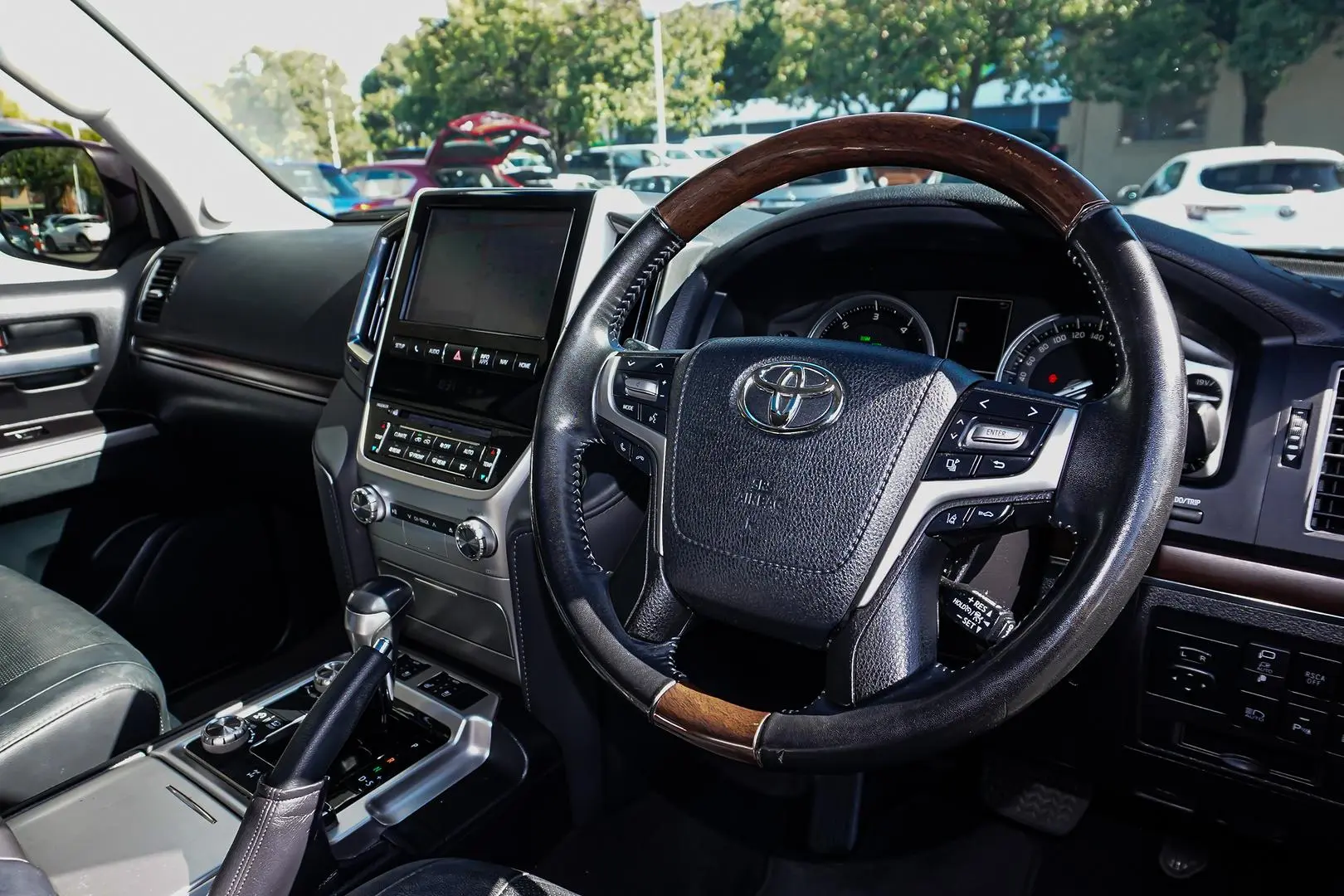 2021 Toyota Landcruiser Gallery Image 6