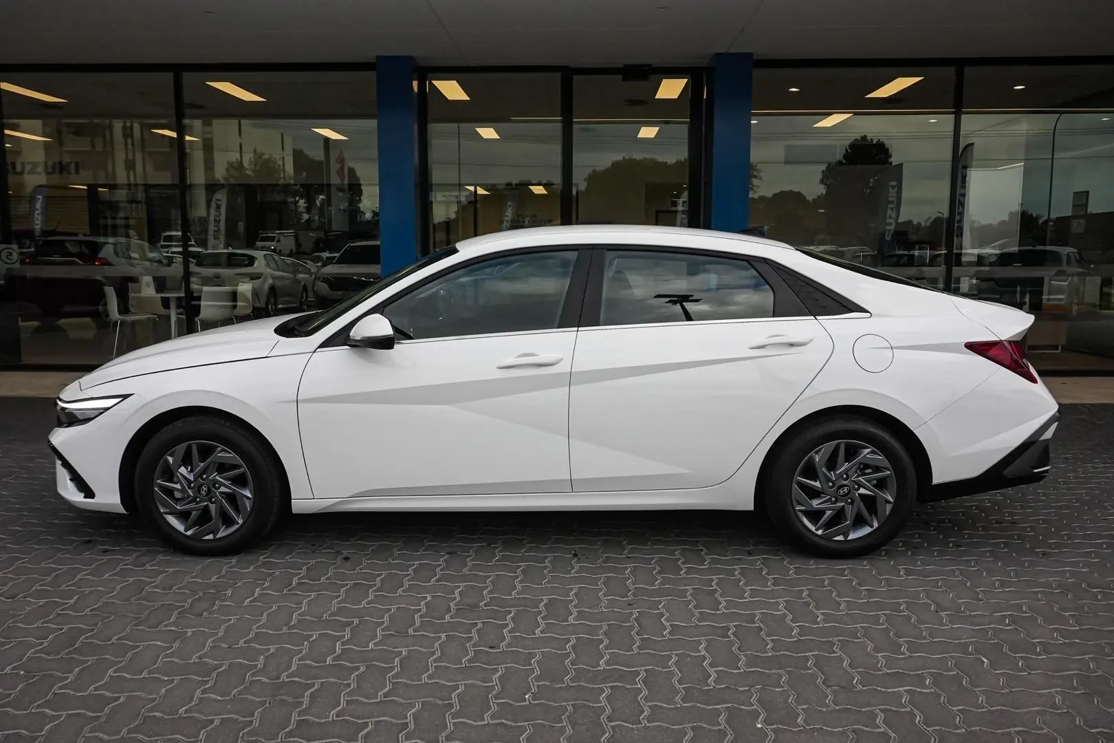 2025 Hyundai i30 Gallery Image 4