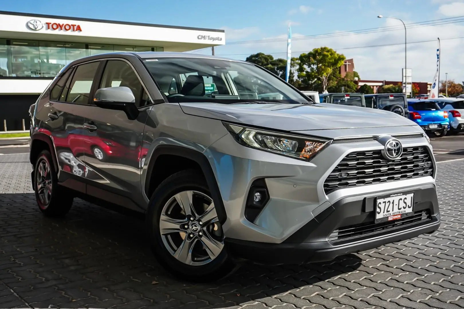 2022 Toyota RAV4 Gallery Image 1