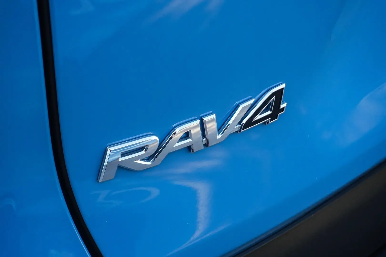2025 Toyota RAV4 Gallery Image 15