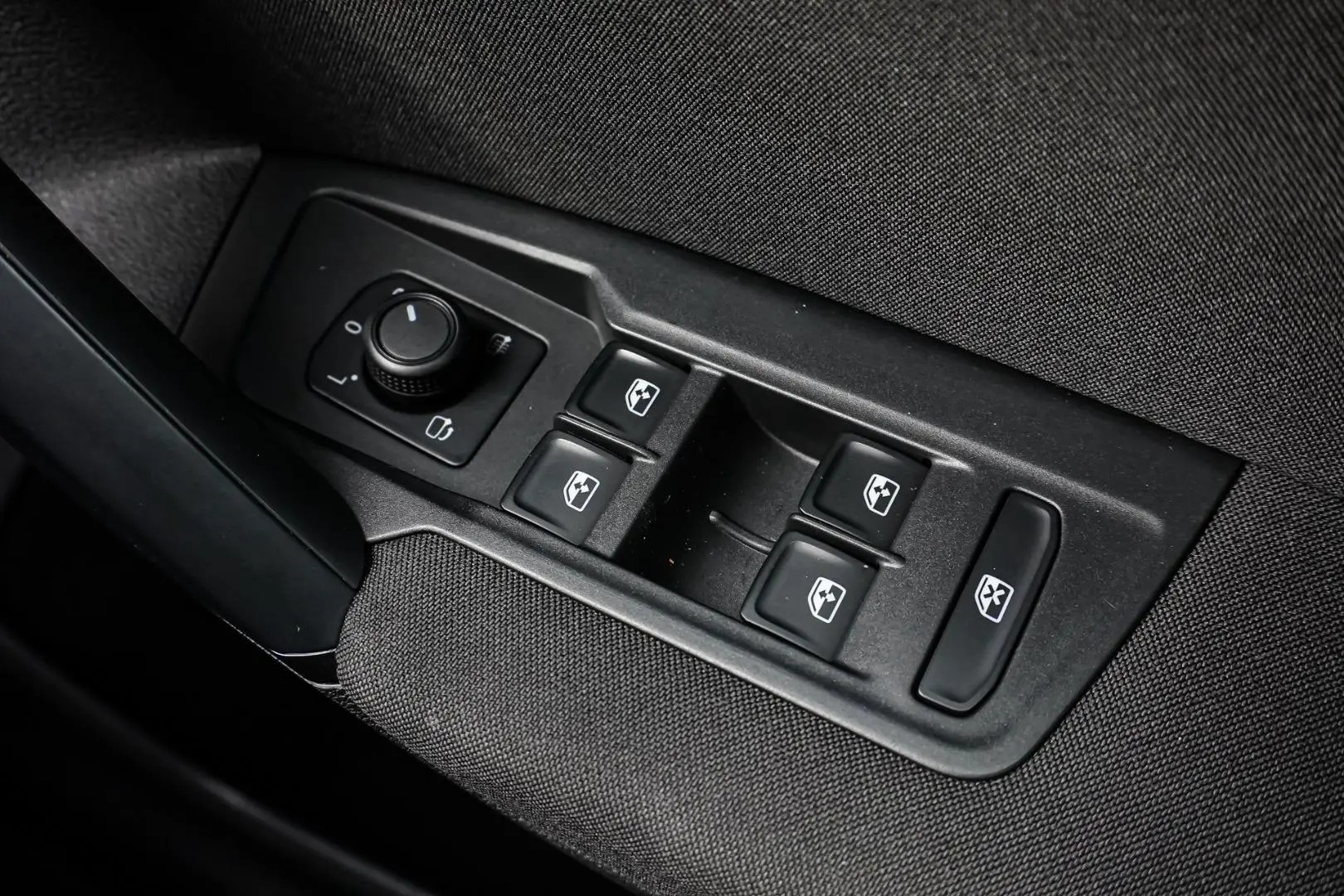 2023 Volkswagen Tiguan Gallery Image 21